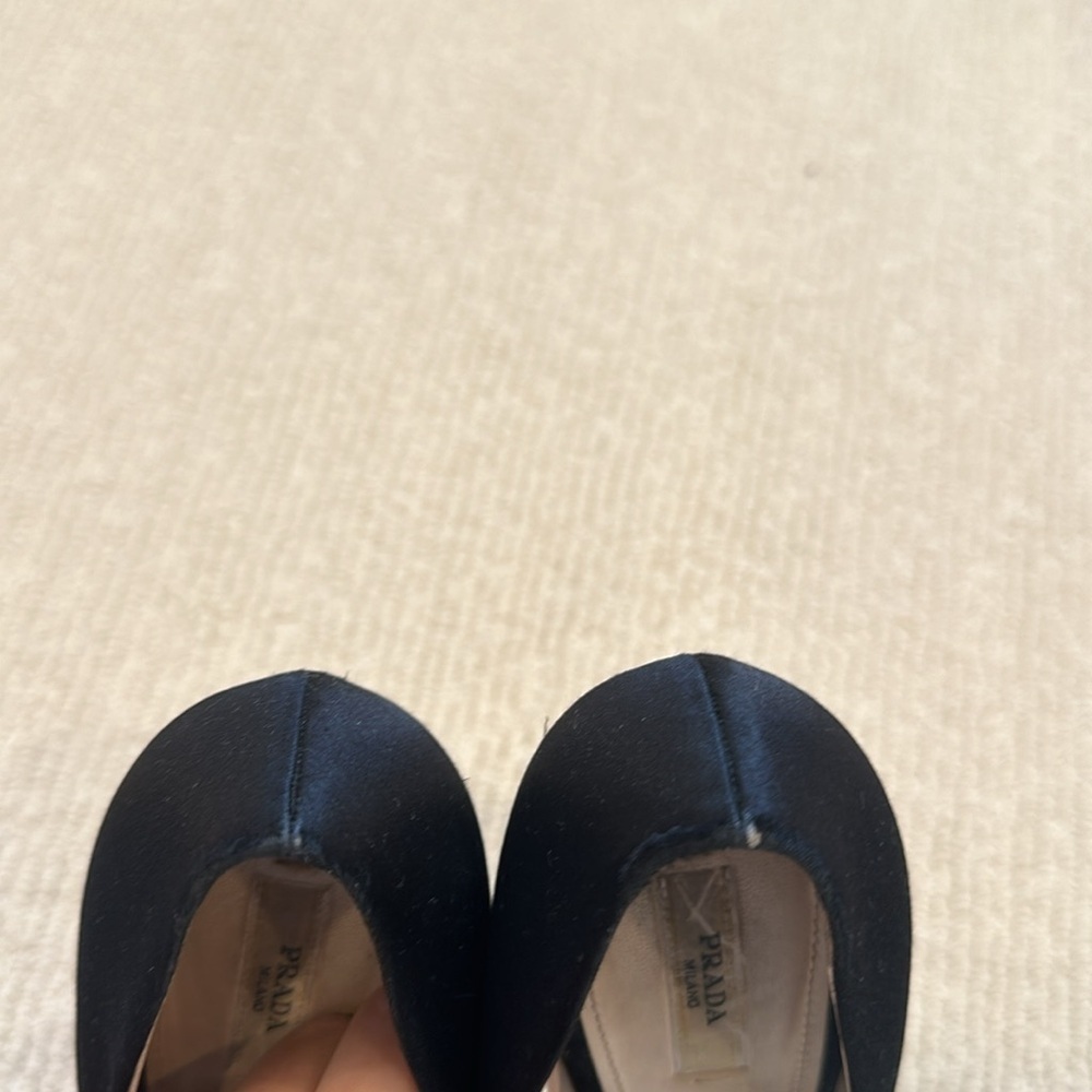 Prada satin black heels. Size 39 1/2 - Picture 8 of 11